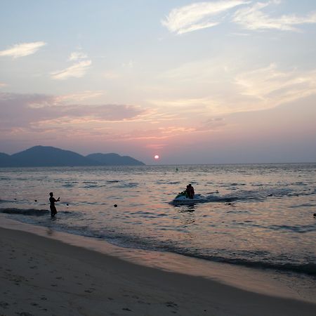Lone Pine, Penang, A Tribute Portfolio Resort Бату Феринги Екстериор снимка